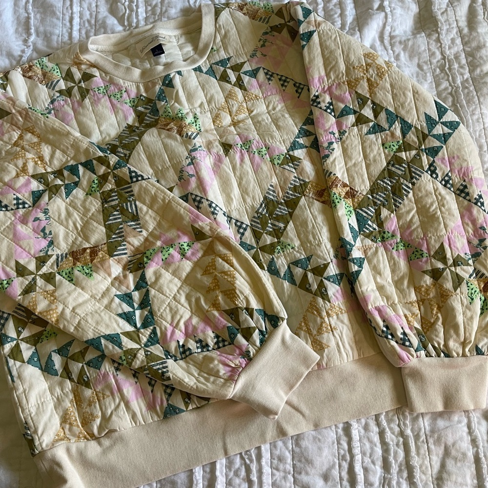 Quilt-like Pull Over